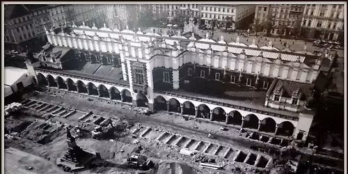 Main Square Underground - guided tour