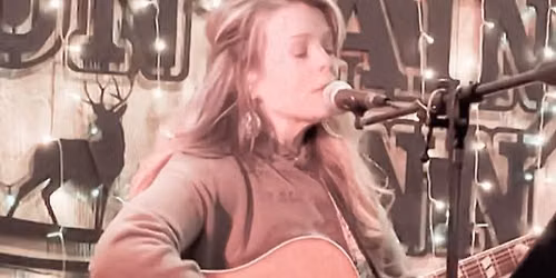 Laura Laughman @ JenJen's - Live Acoustic