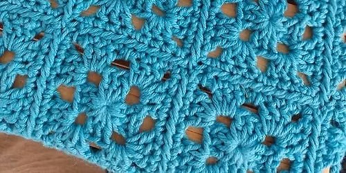Crochet Class: How to Continuously Crochet Granny Squares Together