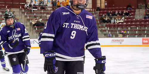 Parking St. Cloud State Huskies at St. Thomas Tommies Womens Hockey