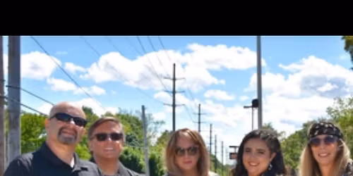 Leah & The Heartbeats Rocks TROTTERS!!!