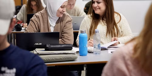 Danish Caf\u00e9 \u2013 Open hours for New Students