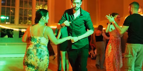 Rumba y Clave: Salsa & Bachata Social