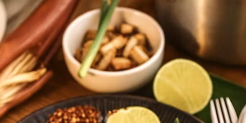 The Art of Thai Cooking: Dry Noodles with Thai sauce