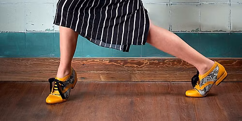 Free flat-shoe tango practica at the Hillside Club with DJ Joe