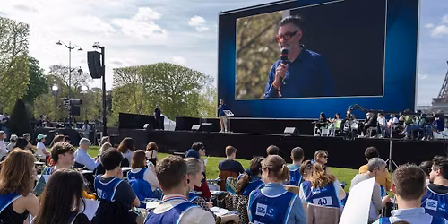 La Dict\u00e9e G\u00e9ante d' Issy-les-Moulineaux