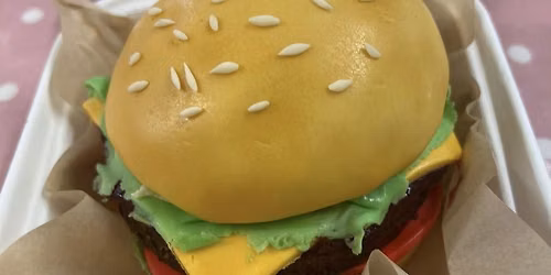 Burger cake
