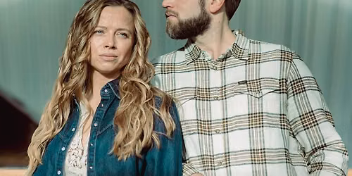 Stina Kjelstad synger Fjeld og Paus i Viseklubben