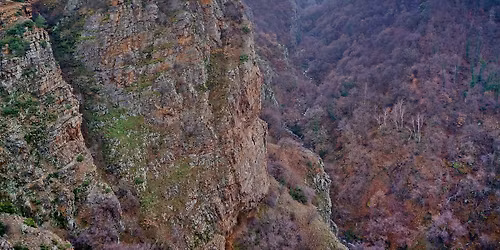 \u041c\u043e\u043c\u0438\u043d\u0430 \u0441\u043a\u0430\u043b\u0430 \u0438 \u0414\u0438\u043c\u0438\u0442\u0440\u0430\u043d\u043e\u0432 \u043a\u0430\u043c\u044a\u043a