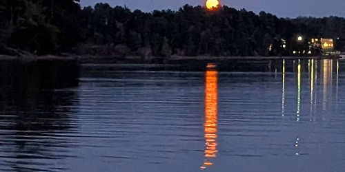 Full Moon Paddle