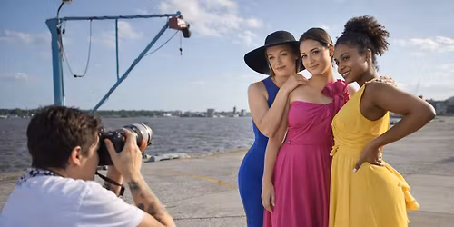 ModelUP\u2122 \u2014 Guided Professional Photoshoot 