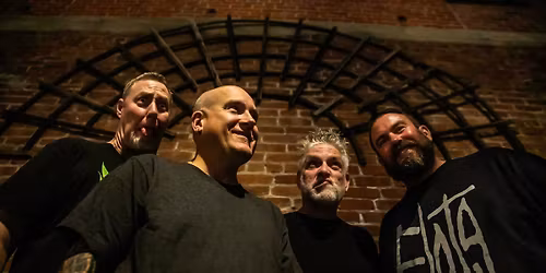 Humma Kavaula crushes it at Danny Murry's Irish Pub with special guest CREEPO!