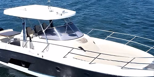 36 Ft Boat with Cabin and Bathroom, Champagne included. (Miami) Tickets