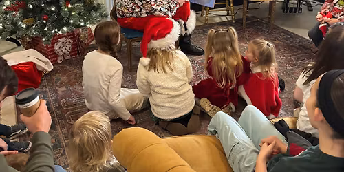 Howliday Photos with Santa