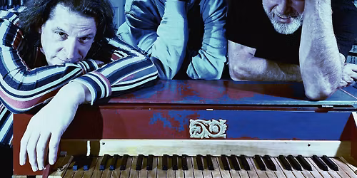 MAKALONCA: MUZIKA ZA KRATEK \u010cAS