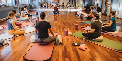 A Weekend to Yourself: Hike & Yoga Winter Retreat