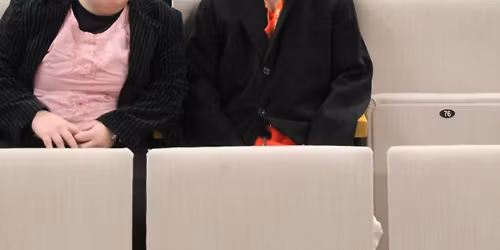 Tunneteatteri esitt\u00e4\u00e4: Gondwanan lapset 12. ja 16.4.