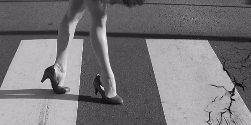 Spectacle "On traverse ?" pi\u00e8ce pour 7 danseuses