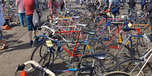 Berliner Fahrradmarkt Flughafen Tempelhof \/\/ Bikemarket Tempelhof Airport