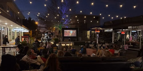 Free Outdoor Movie - Lord of the Rings : Fellowship of the Ring
