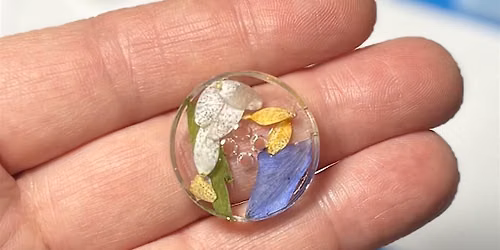 Make  Your Own  Floral Buttons