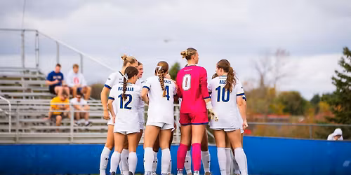 Parking South Dakota State Jackrabbits at Denver Pioneers Womens Basketball
