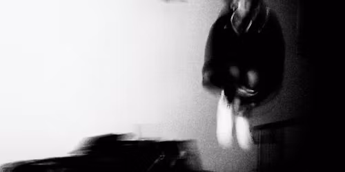 PEDRA DURA | A CAVE, A RAT, A LANDSCAPE, de Sara Pissarro