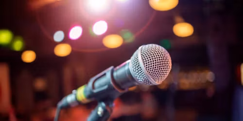 \ud83c\udfa4 Karaok\u00e9 chic & choc 