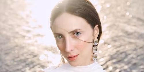 CEREN G\u00dcNDO\u011eDU \/ I\u015f\u0131k Olur G\u00f6zlerin Tour