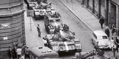 Historick\u00e1 proch\u00e1zka na t\u00e9ma Televize proti okupaci 1968