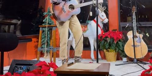 Live Music: Alex Moxy