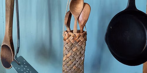 Willow bark pouch workshop