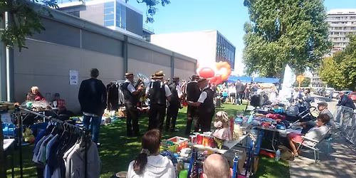 Jaarlijkse Rommelmarkt Melody Makers