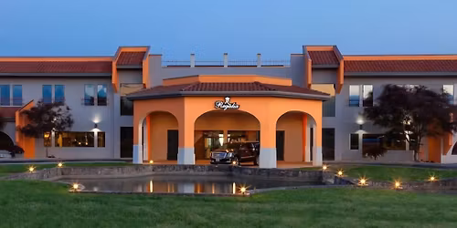 Outlaw Holiday at the Regalia 