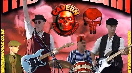 NEOVENATOR & GRIPPER LEE TAKE THE CAVERN!