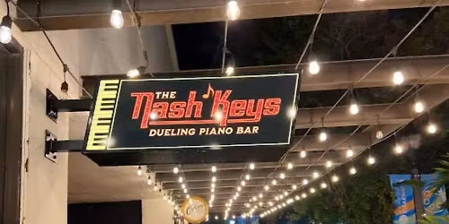 A night at a Dueling Piano Bar