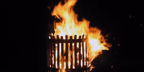 Valborgsm\u00e4ssofirande i parken 