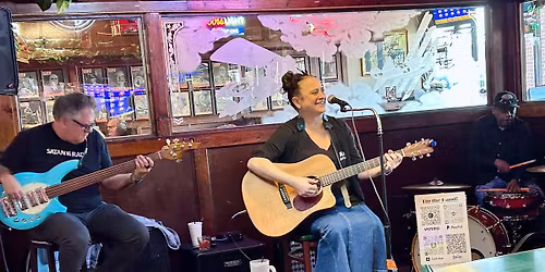 Mandi Strachota Trio at Huc A Poos