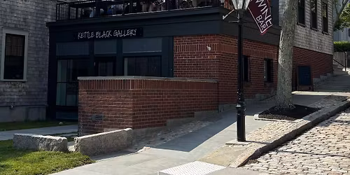 Pottery Workshops at Coastal Bubbles + Wine Bar