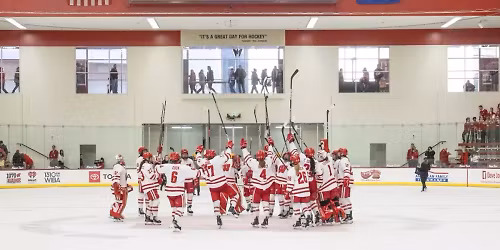 Parking Wisconsin Badgers at Minnesota Golden Gophers Womens Hockey