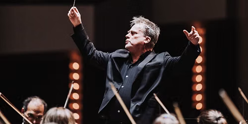 San Francisco Symphony: Alsop Conducts Shostakovich 5