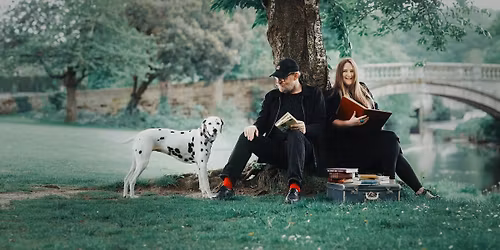 Boo Hewerdine and Yvonne Lyon Appearing as Things Found in Books