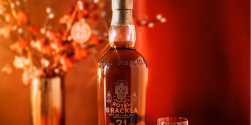 Premium Whisky Showcase