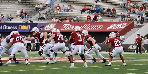 Parking UMass Minutewomen at Miami (OH) Redhawks Womens Basketball