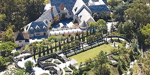 Greystone Mansion & Gardens: The Doheny Estate-Walking Tour (FREE PARKING)