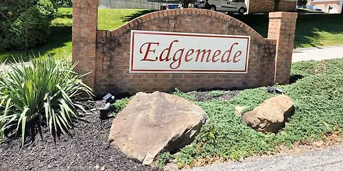 Edgemede Annual Plum Borough Neighborhood Yard Sale