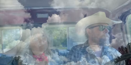 Blue Mother Tupelo at Hub Stacey's At The Point