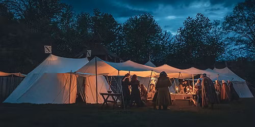 M\u00e1jov\u00fd sn\u011bm Hradeck\u00e9ho dvora 