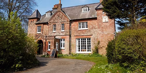 FREE Thomas Hardy Walk - Hardy's Cottage to Max Gate