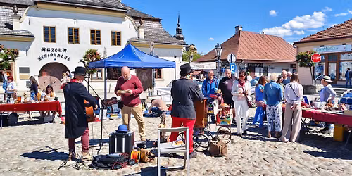 Prowincyonalny Retro-Jarmarek (jesienny) - targ staroci w "Miasteczku z Klimatem" — 33-340 Stary Sącz, ul. Kopernika 1